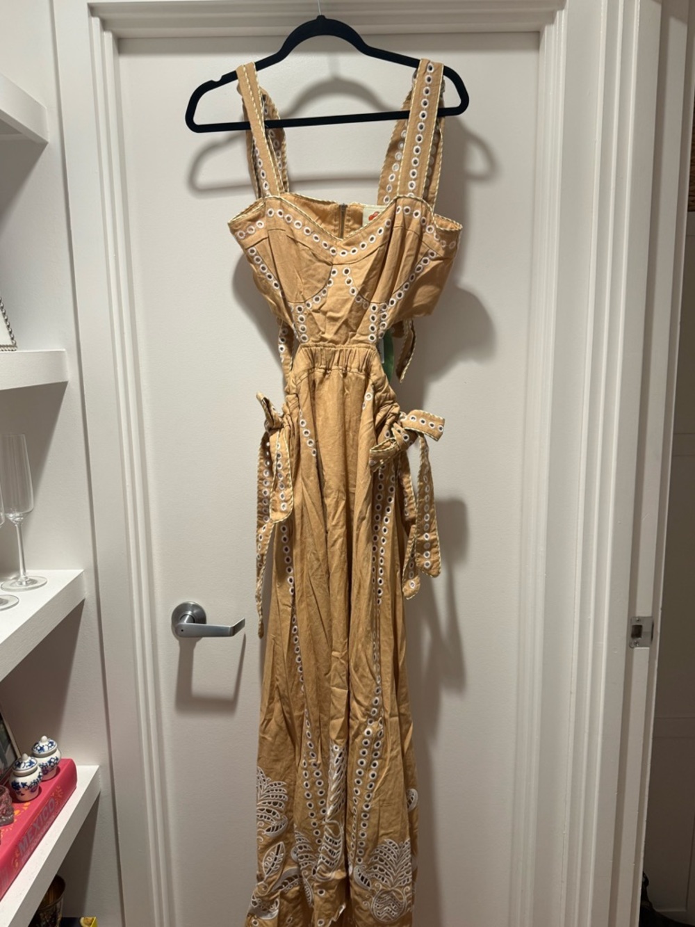 NWT FARM RIO Sand Richelieu Sleeveless Midi Dress, Size M - Picture 4 of 6